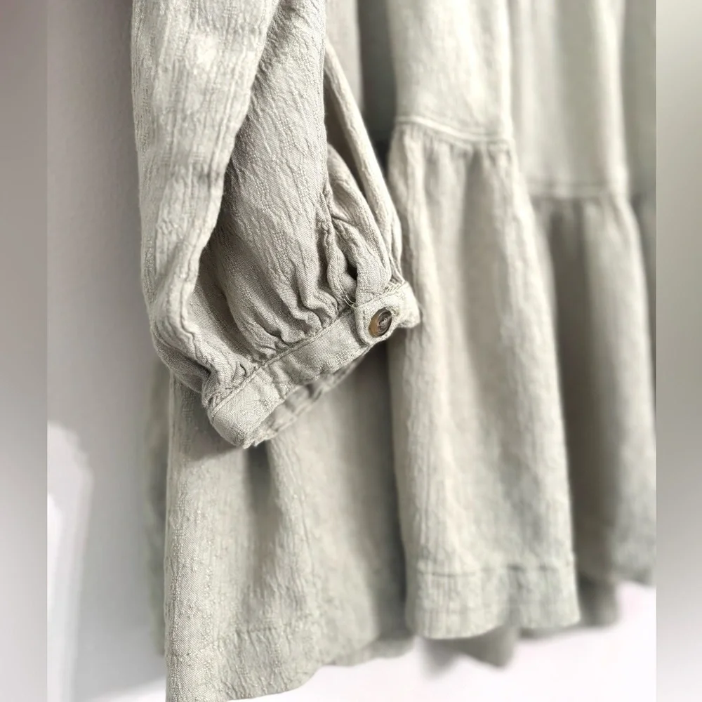 AE Babydoll Tunic Top Sage Green 3/4 Sleeves Boho Tiered Keyhole Back - Picture 2 of 7
